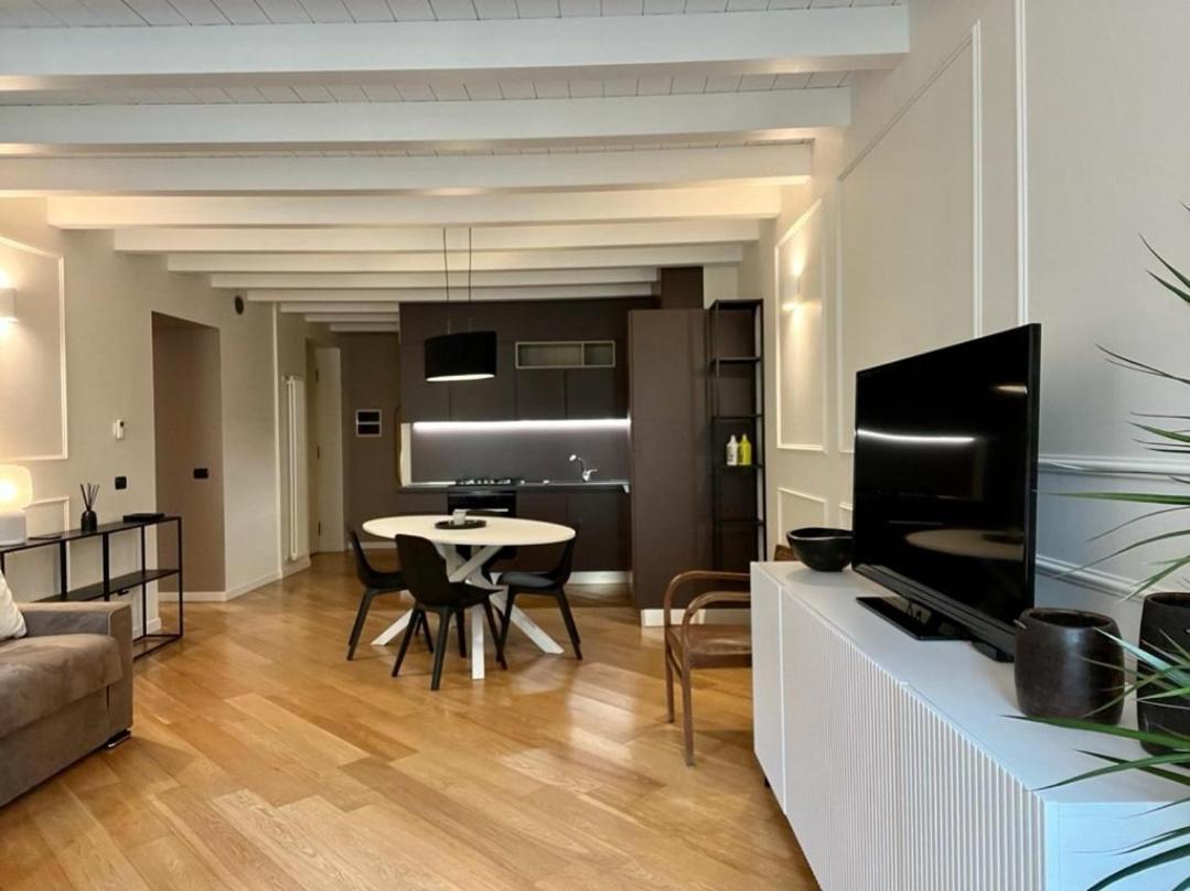 Suite Moroni Apartment Bergamo Exterior photo